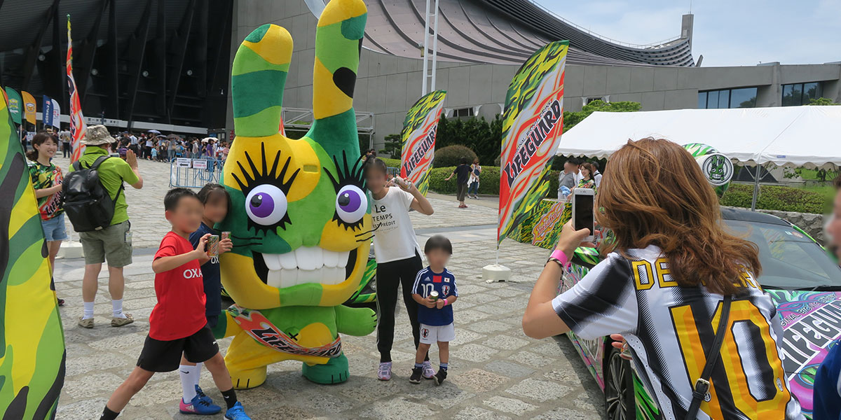 Fリーグ2017/2018 第1節　ウサダー＆ライフガード86カー展示＆サンプリング